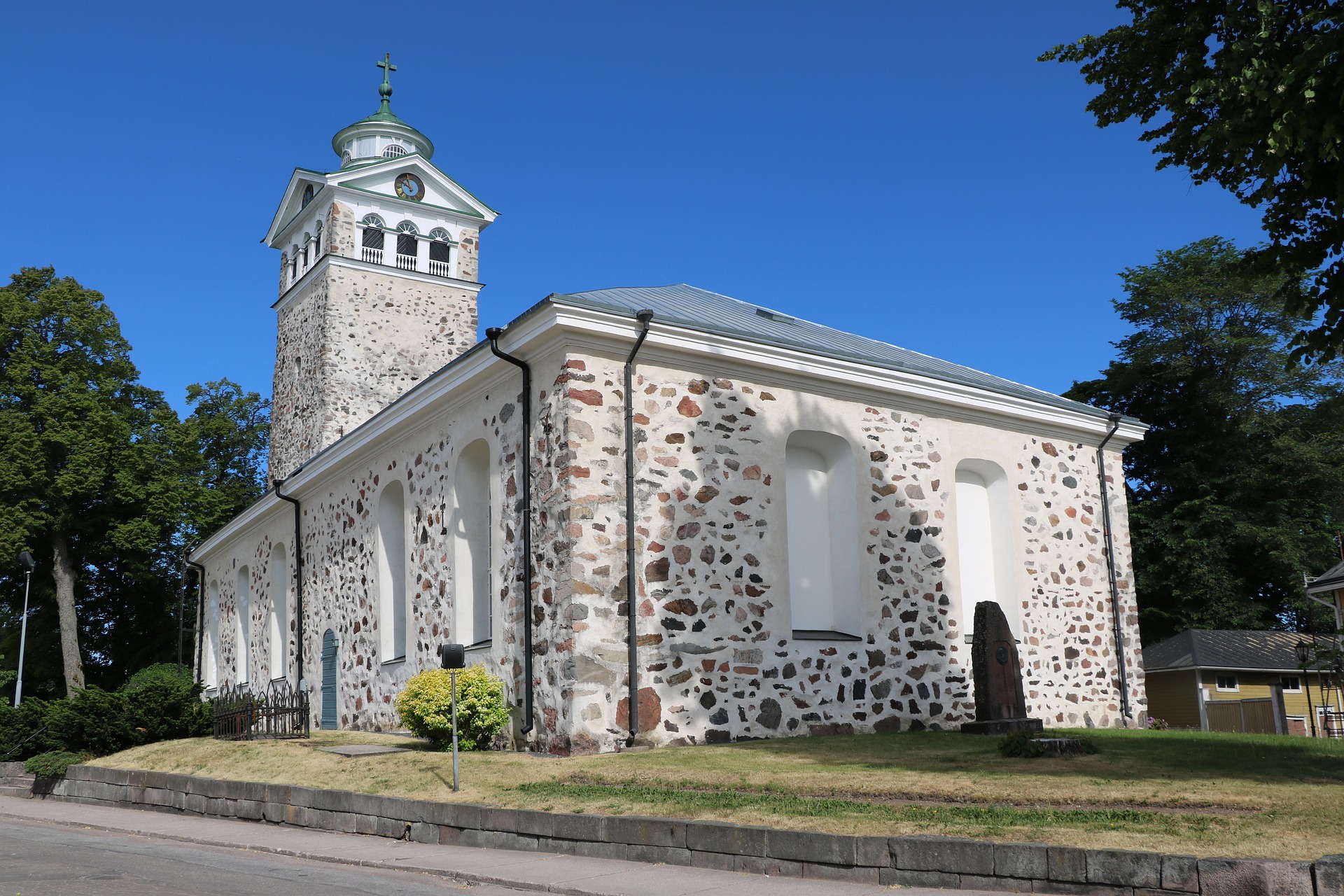 Ekenäs kyrka