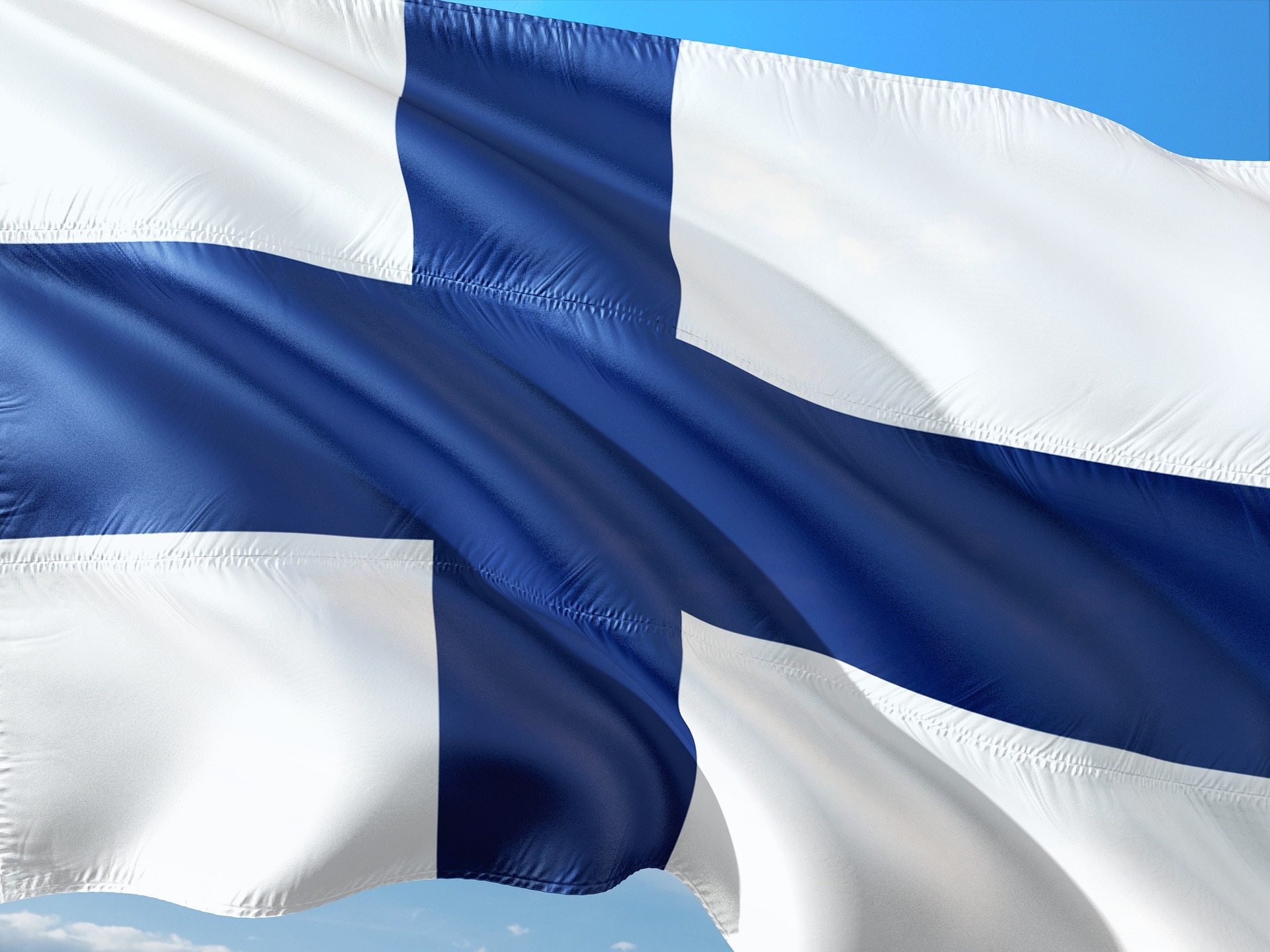 Uppvaktningar på De stupades dag Finlands flagga